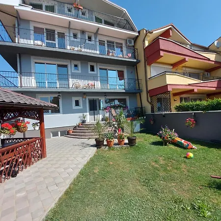 Pensión Rene Si Ilinca 3*